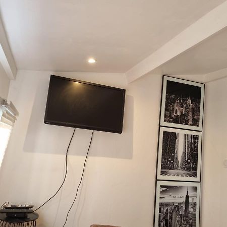 Studette Independant Avec Terrasse-Climatisation Apartment มาร์กเซย ภายนอก รูปภาพ